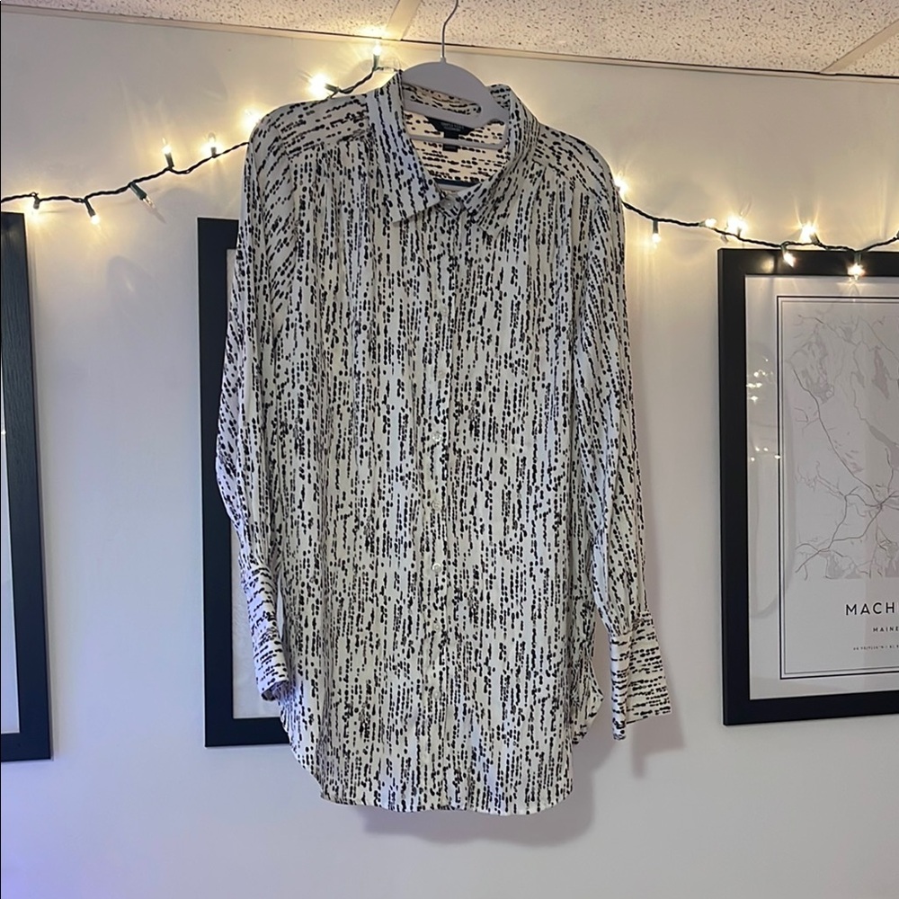 Simply Vera Vera Wang Black and White Casual Button Down Shirt